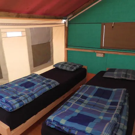 Οργανωμένο κάμπινγκ Drago Tours Tent Holiday Deluxe, Lanterna *